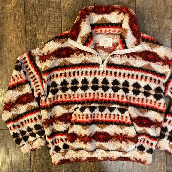 aerie offline patterned sherpa quarter-zip white, burgundy & red - Picture 2 of 5